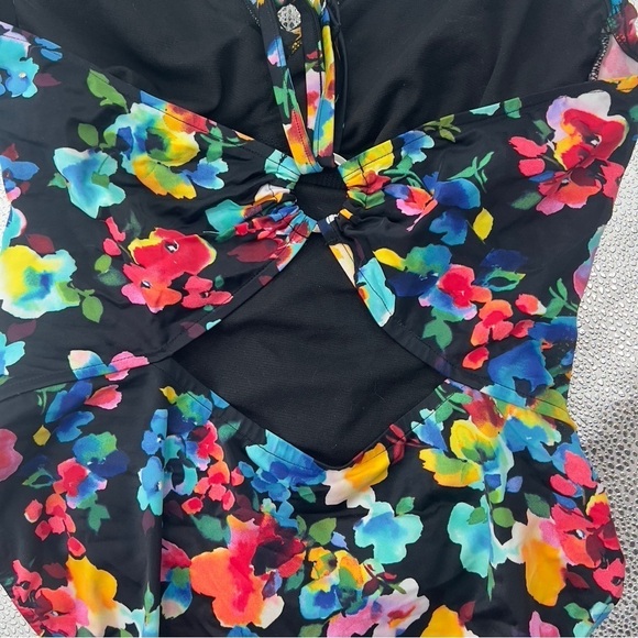 AQUA GREEN Women's Size Large Swimsuit/ Ruched /One Piece/O-Ring/Cutout … - Picture 6 of 8